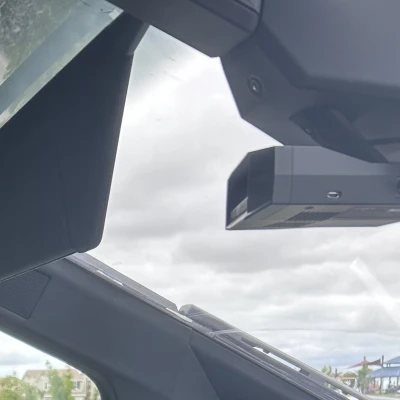 Giá đỡ máy dò radar Uniden cho Cybertruck