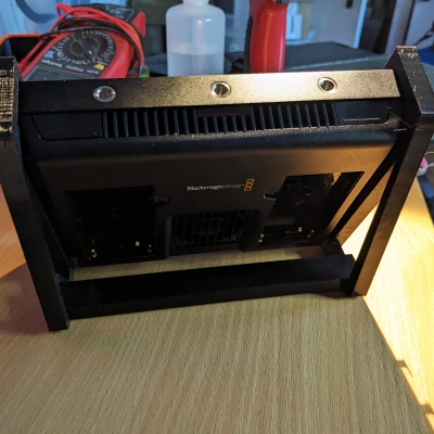 Chân Đế Màn Hình Video Assist Blackmagic 7 inch