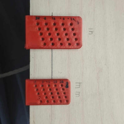 Thước vẽ đường thẳng