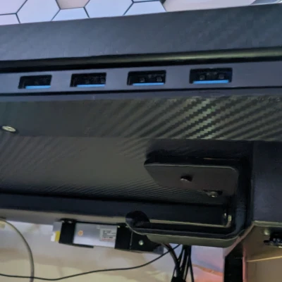 Giá đỡ gắn dưới bàn cho Ugreen 4 cổng USB 3.0