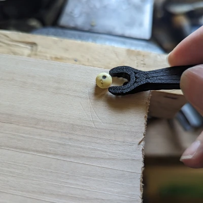 Dụng Cụ Kéo Chốt Cầu Đàn Guitar Acoustic