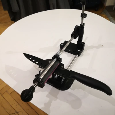 Bộ gá mài dao/kéo có đá xoay