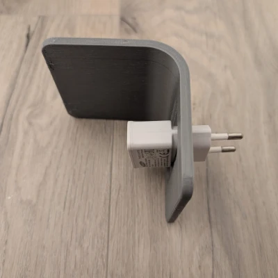 Kệ Sạc Treo Tường Ổ Cắm Điện