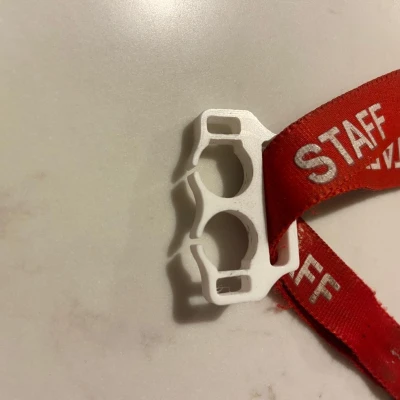 Kệ Đựng Bút Lanyard