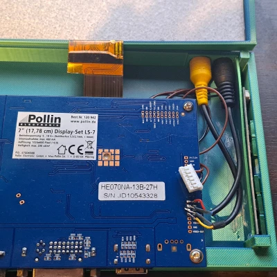 Hộp đựng màn hình Pollin 7"