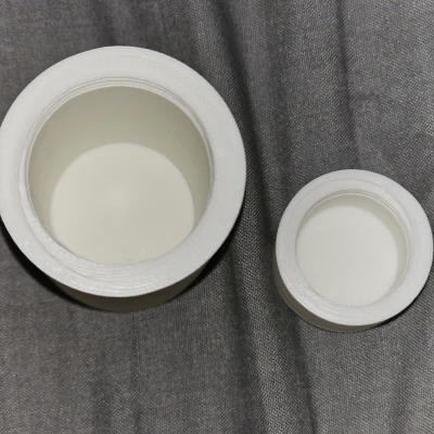 Móc khóa Hộp đựng có ren