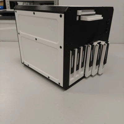 Case MiniITX PC NAS cho 8 ổ cứng (6*3.5" + 2*2.5")