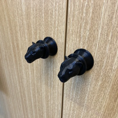 Tay nắm cửa Báo (low poly)