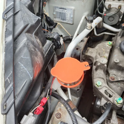 Nắp Châm Nước Rửa Kính