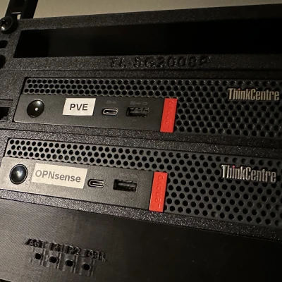 Giá đỡ rack 10" Lenovo ThinkCentre Tiny có ổ cắm Keystone