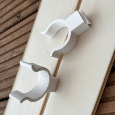 Kẹp Chân Tủ Bếp - Móc Treo Đa Năng