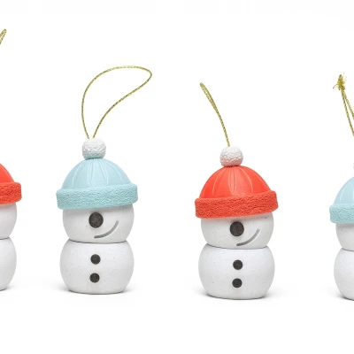 Ông Già Tuyết Lén Lút - Trang Trí Cây Thông Noel