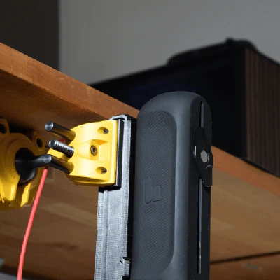 Backbone(r): Giải pháp rảnh tay cho Handy 2, Kìm Stanley và thiết bị máy ảnh