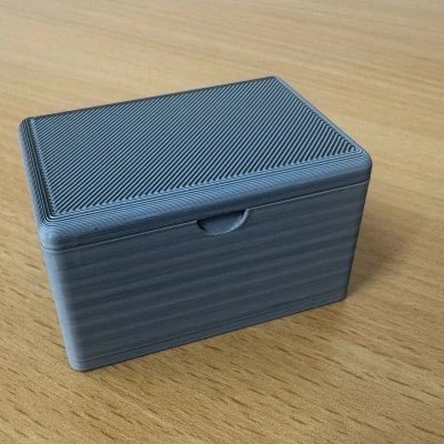 Hộp có nắp nam châm