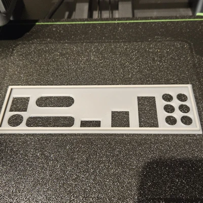 Tấm Chắn IO Cho Bo Mạch Chủ GIGABYTE GA-Z97M-D3H