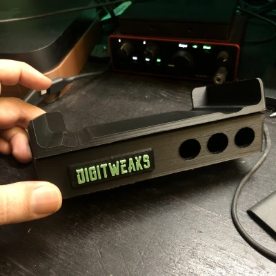 Đế Nghiêng Đơn Giản Cho Focusrite Scarlett Solo 3rd Gen