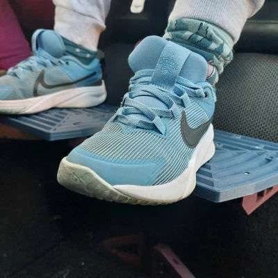 BỘ HỖ TRỢ ĐẦU GỐI CHO BÉ TRONG Ô TÔ