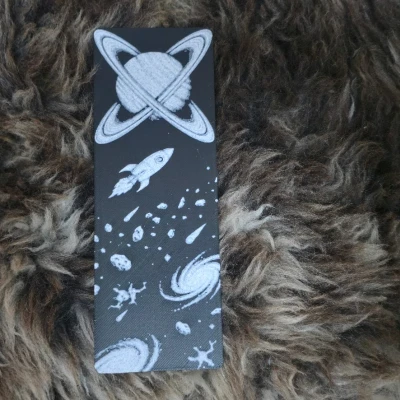 Bookmark Hành Tinh và Tên Lửa Vòng Xoắn