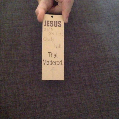 Móc khóa "Ngọn đồi duy nhất"