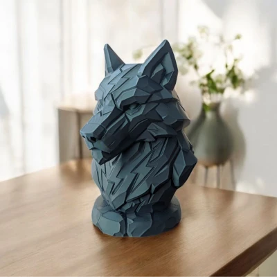 Zephyron – Sói Răng Bão