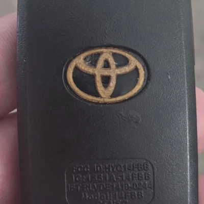 Tem Logo Thay Thế Cho Remote Xe Toyota Tacoma