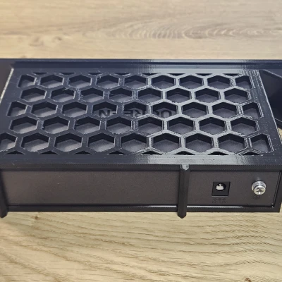 Giá đỡ Rack 19 inch cho Ugreen 2.5GBit Switch CM753