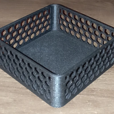 Hộp có họa tiết lục giác