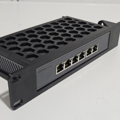 Giá đỡ rack 19 inch Ugreen Poe Switch CM741