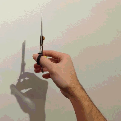 The Crown Grip - Tay nắm xoay hỗ trợ cắt