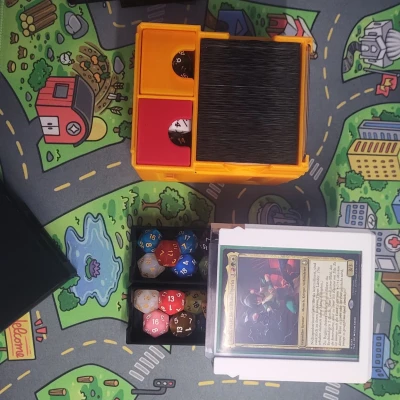 Hộp Bài Commander 100+ Lá Bài Bọc Đôi MTG