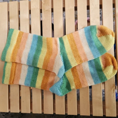 Máy đan tất tròn phiên bản 2.0 cho Mẹ và bạn! Có bàn lừa, kiểu Legare!