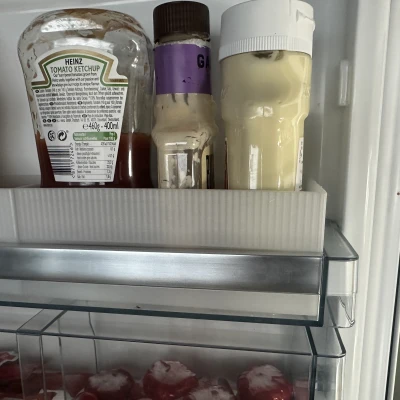 Khung Giữ Chai Cửa Tủ Lạnh Siemens