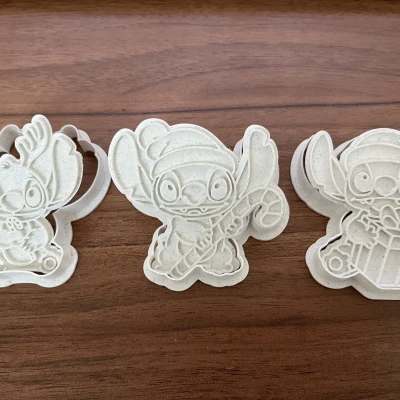Bộ Khuôn Cắt Bánh Giáng Sinh Stitch (3 mẫu)