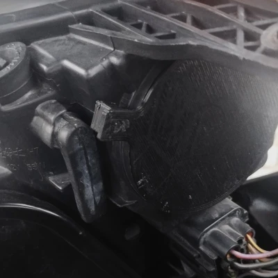 Chụp đèn pha cho Volvo