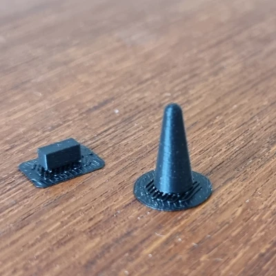 Đồng hồ để bàn/kệ kiểu Mid-century