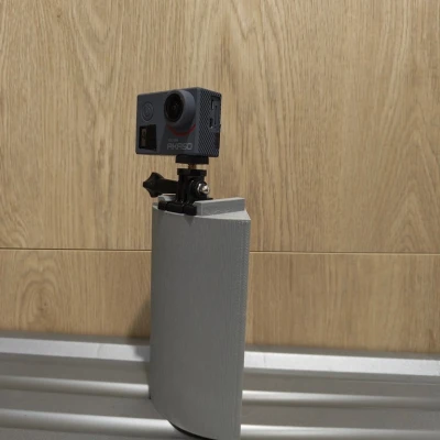 AKASO V50 Elite – Gói 3 Đế (Cổ Điển + Nón Airsoft + Livestream 90°)