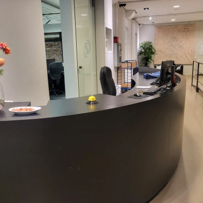 ownMade - Đế Giữ Chuông Bàn Lễ Tân