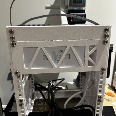 Giá đỡ rack 10 inch 2U cho Unifi UACC-PoE+++-10G