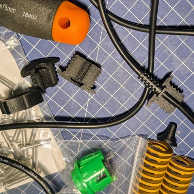 Chặn / Ống Luồn Giữ Dây Cáp