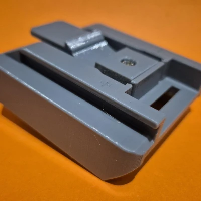 Adapter Pin Skil PWRCORE 20 sang Dụng Cụ Ozito