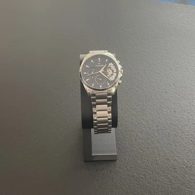 Chân đế cho đồng hồ