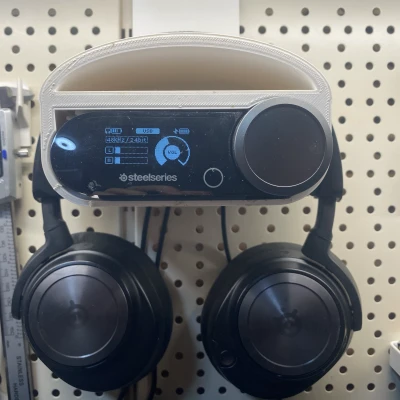 Giá đỡ PegBoard Tai nghe và Trạm Sạc Arctis Nova Pro Wireless