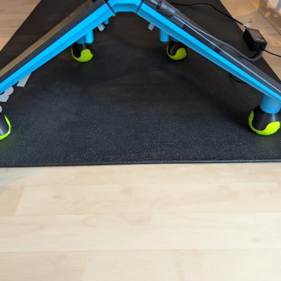 Chân đế giảm rung cho Tacx Neo 2T