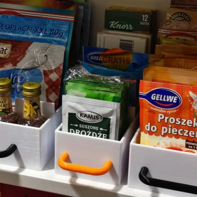 Hộp Đựng Gói Gia Vị Nhà Bếp Module (70–130 mm) Có Vách Ngăn & Tay Cầm