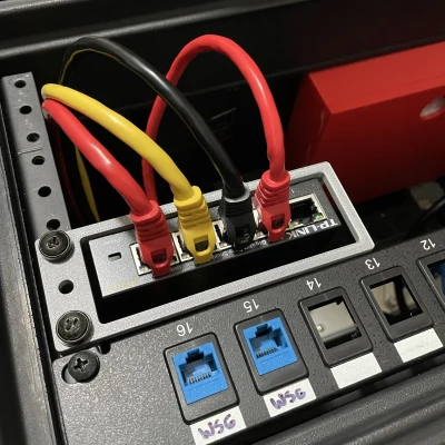 Giá đỡ gắn tủ rack cho Switch TP-Link 5 Cổng