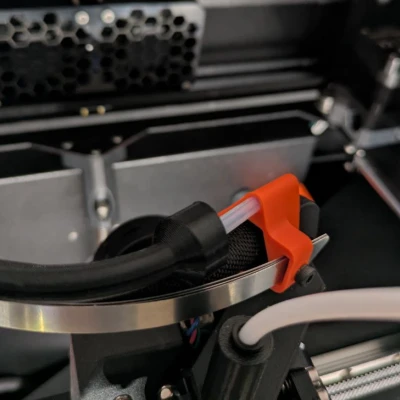 Phần Kẹp Chống Sệ với Khe Giữ Ống PTFE