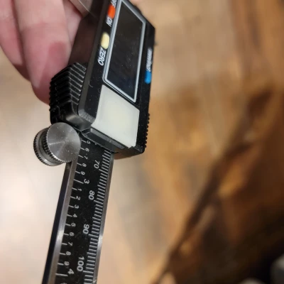 Nắp Pin Thước Kẹp