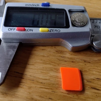 Nắp Che Thước Cặp Pin Máy In 3D