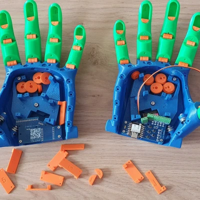 Bàn tay cơ khí điều khiển bằng giọng nói giá rẻ