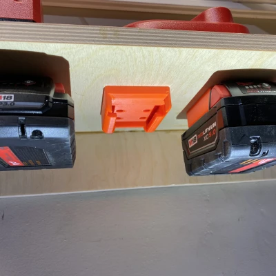 Giá Đỡ Pin Milwaukee M18 Có Snap-Lock